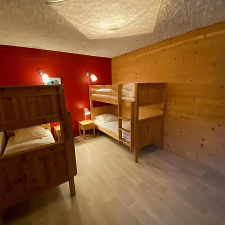 Savoyard 8 Pers, 4 Chambres, Parking Prive - Fr-1-459-202 Alpehytte
